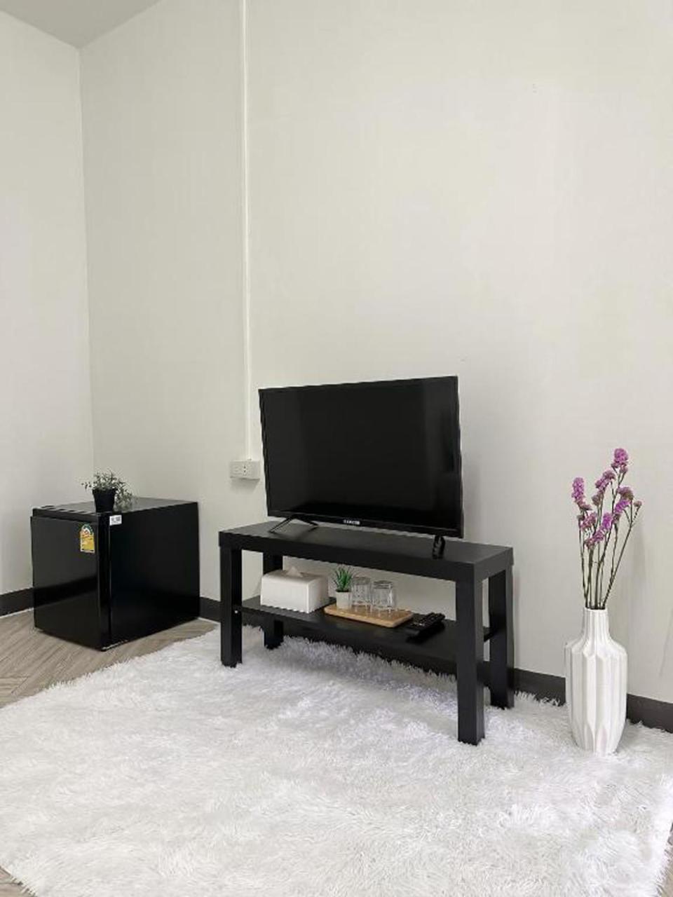 Montana Hotel & Hostel Phuket Karon 外观 照片